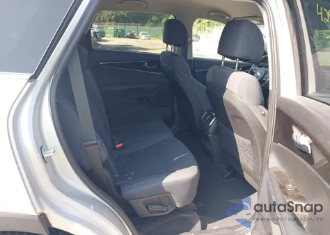 2017 Kia Sorento 2.4L Lx z USA, uszkodzony, nr VIN 5XYPG4A37HG284372